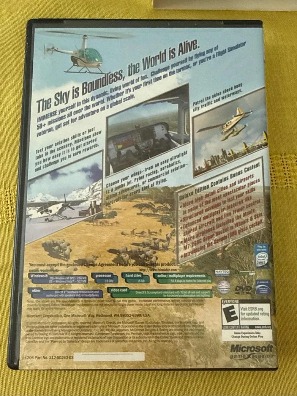 Microsoft Flight Simulator X Deluxe Edition - Gold & Blue Artwork 2006. Sealed.